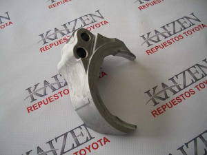 HORQUILLA DE CAMBIO 1RA 2DA HILUX/SW4 2016-2020 ORIGINAL