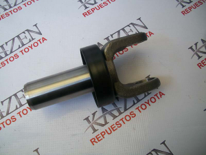 SALIDA DE CAJA HILUX 1996-2004 4X2 (CRUCETA 29 MM) JAPON