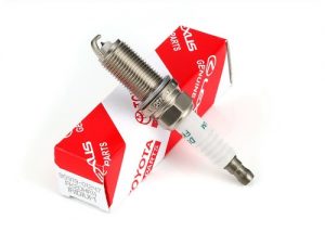 BUJIA DE ENCENDIDO COROLLA 2012- / ETIOS 2016-ORIGINAL